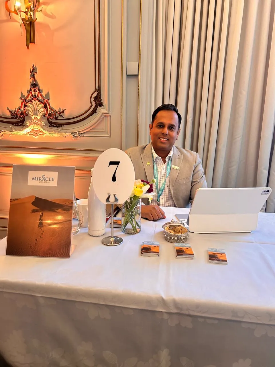 Miracle Oman meeting desk at a travel workshop